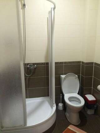 Гостиница Ключевой 9 Адлер Улучшенный трехместный номер-2