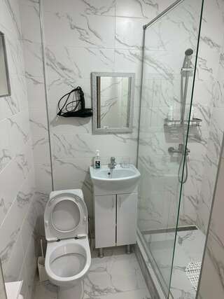 Гостиница Ключевой 9 Адлер Стандартный двухместный номер с 1 кроватью или 2 отдельными кроватями-2